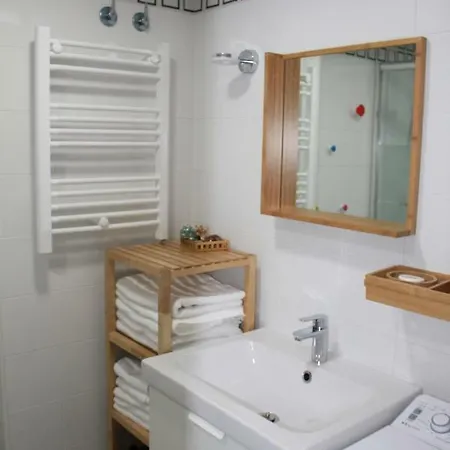 La Vela Blanca Apartment *